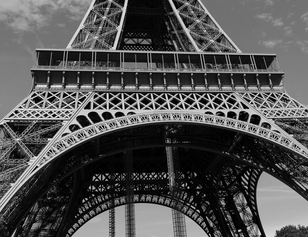 djpi crédit ascenseur ouest Tour Eiffel Paris